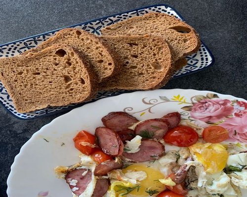 A simple, healthy home-cooked breakfast with eggs and fresh bread
